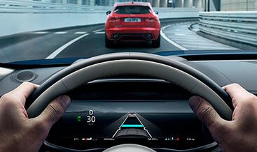 Adaptive Cruise Control with Stop
& Go activation