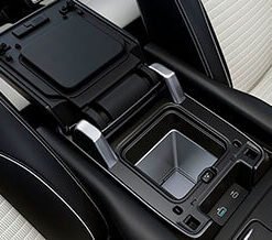 Front centre console
  refrigerator compartment