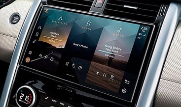 Radio frequency adjustment (for USA
vehicles)