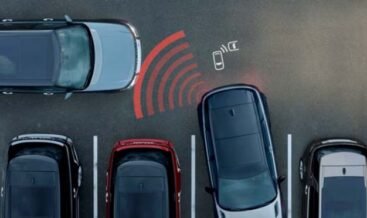 Reverse Traffic Detection (Blind Spot
System)